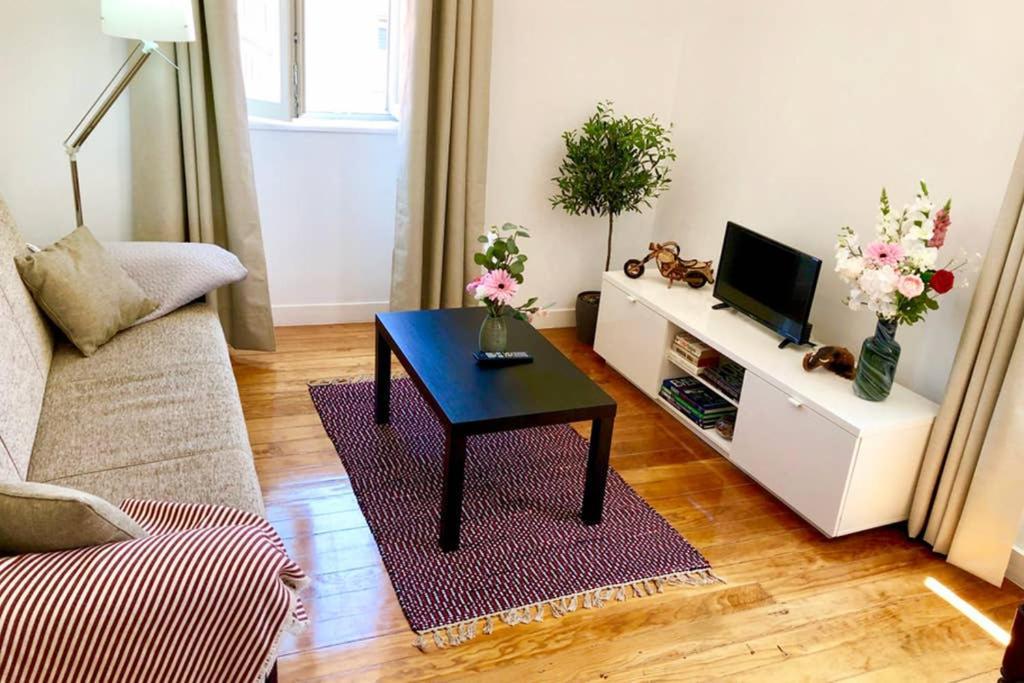 32 3 - Lisbon City Life Private Apartment, Bairro Alto Exterior foto